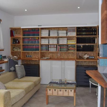 3H Myrto Ενα Λειτουργικό Studio Κοντά Στην Αθήνα Dış mekan fotoğraf